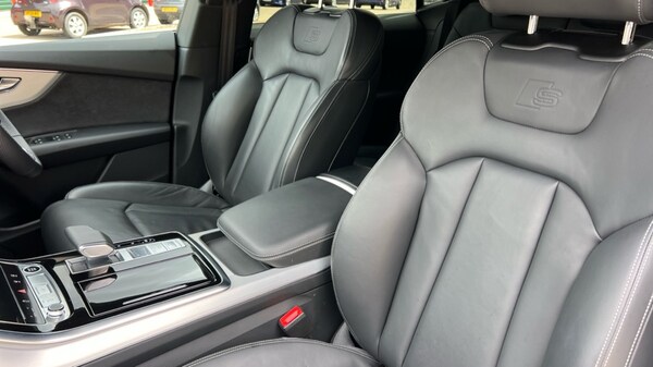 Used Audi Q8 2024 for sale - 75393652: Photo 17