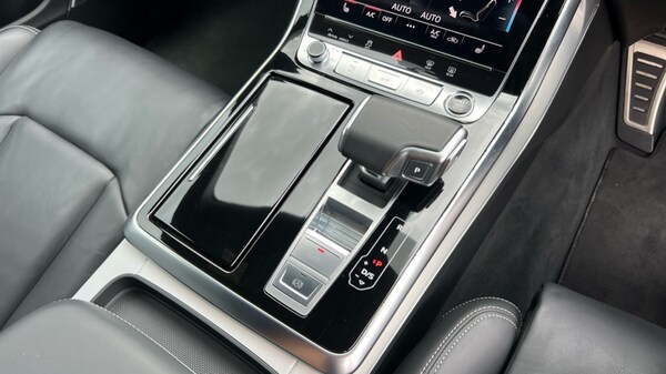 Used Audi Q8 2024 for sale - 75393652: Photo 19