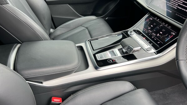 Used Audi Q8 2024 for sale - 75393652: Photo 27