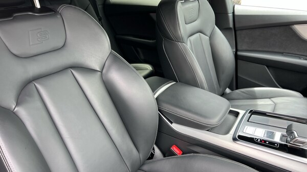 Used Audi Q8 2024 for sale - 75393652: Photo 43
