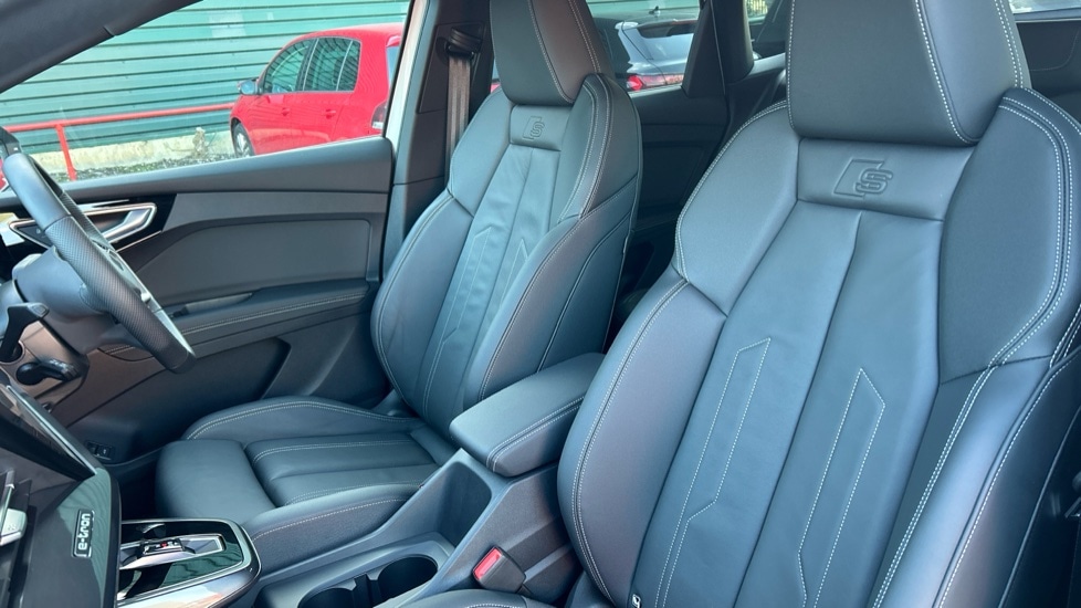 Used Audi Q4 e-tron 2024 for sale - 76567962: Photo 17