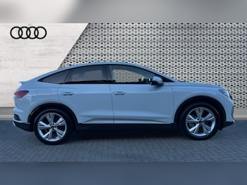 Used Audi Q4 e-tron 2024 for sale - 76567962: Photo