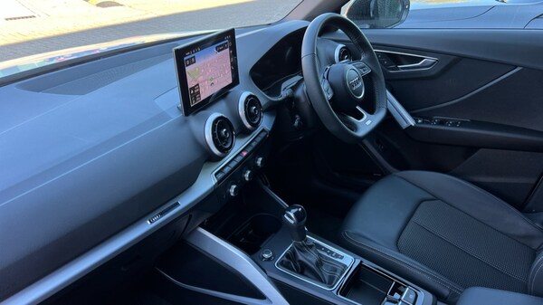 Used Audi Q2 2025 for sale - 76140275: Photo 2