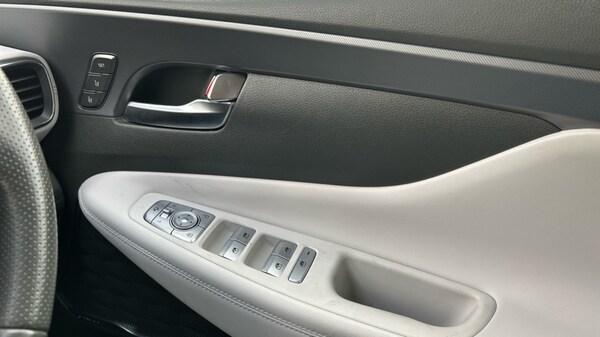Used Hyundai Santa Fe 2022 for sale - 76183843: Photo 30