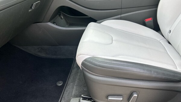 Used Hyundai Santa Fe 2022 for sale - 76183843: Photo 32