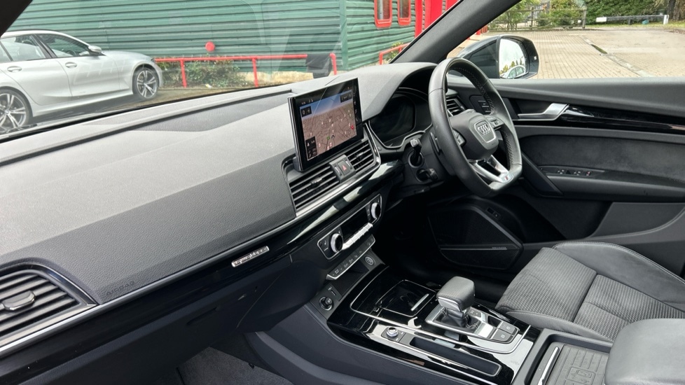 Used Audi Q5 2024 for sale - 76966594: Photo 2