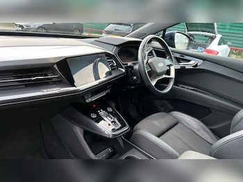 Used Audi Q4 e-tron 2022 for sale - 76872654: Photo