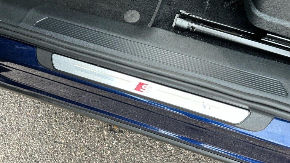 Used Audi Q4 e-tron 2022 for sale - 76872654: Photo 40