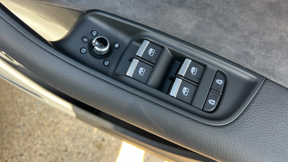 Used Audi Q7 2025 for sale - 76869827: Photo 28