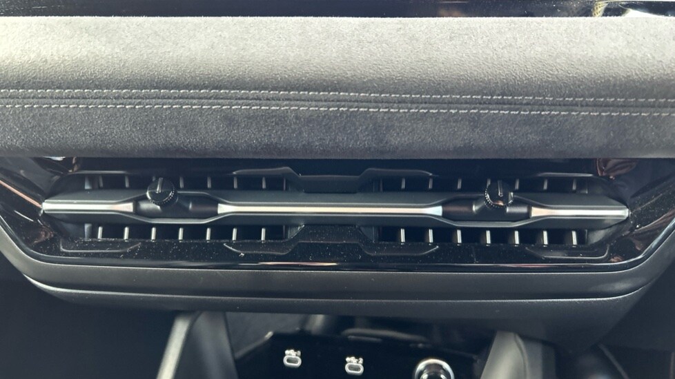 Used Audi Q6 e-tron 2025 for sale - 76586991: Photo 16