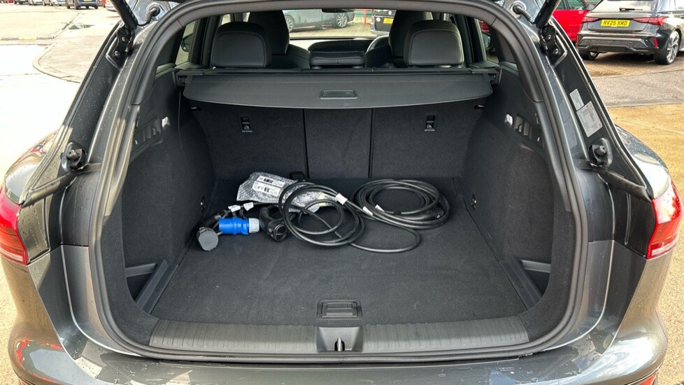 Used Audi Q6 e-tron 2025 for sale - 76586991: Photo 18