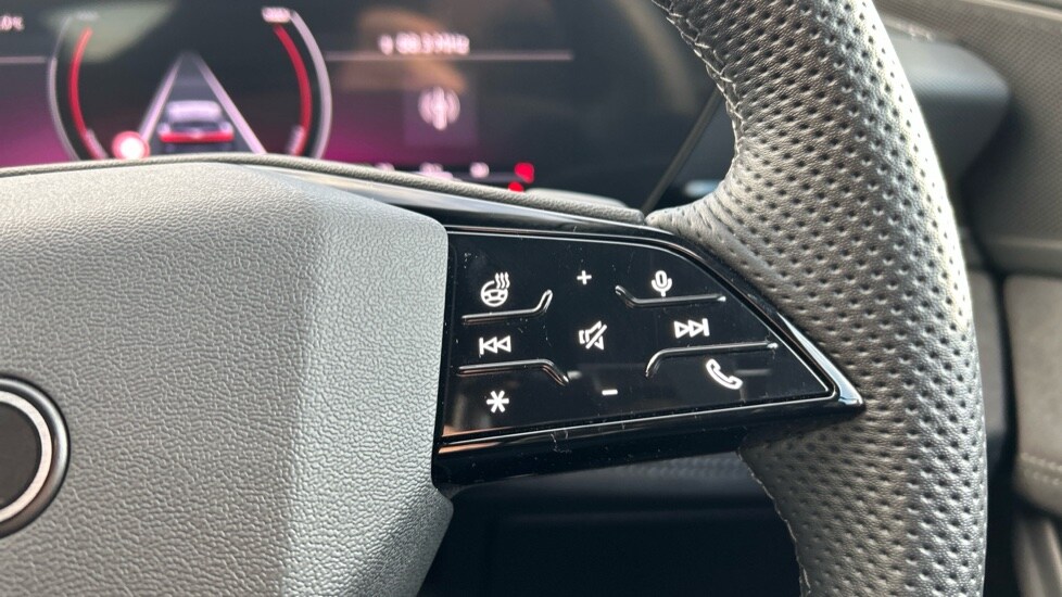 Used Audi Q6 e-tron 2025 for sale - 76586991: Photo 23