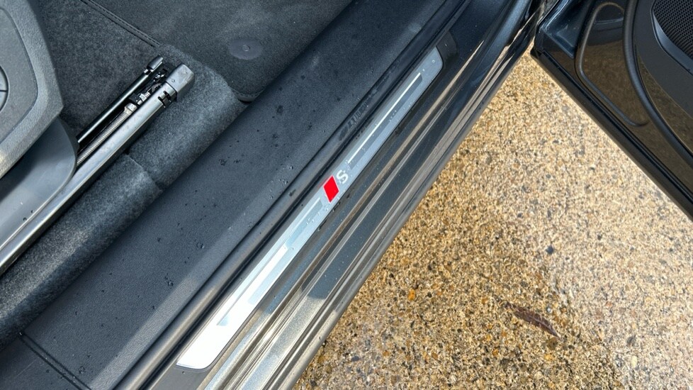 Used Audi Q6 e-tron 2025 for sale - 76586991: Photo 39