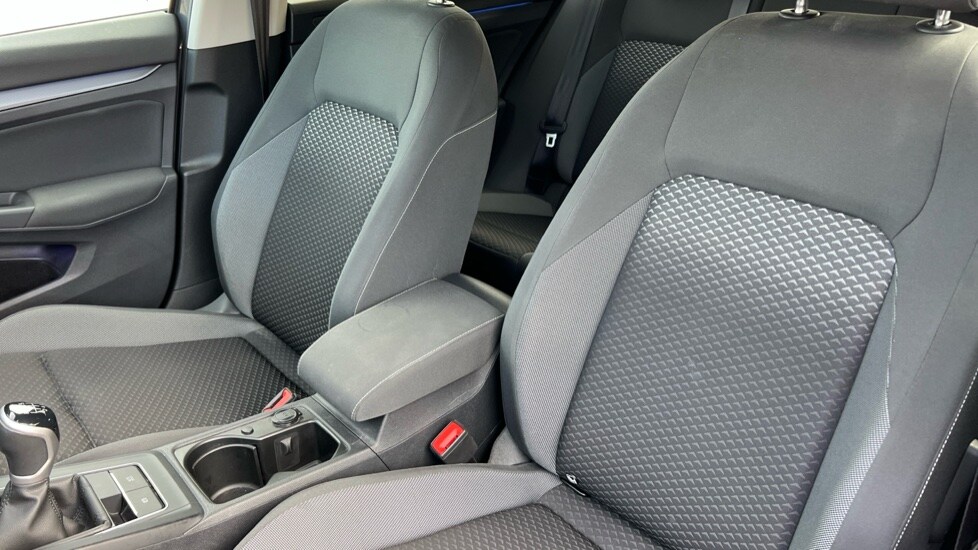 Used Volkswagen Golf 2022 for sale - 76523584: Photo 34