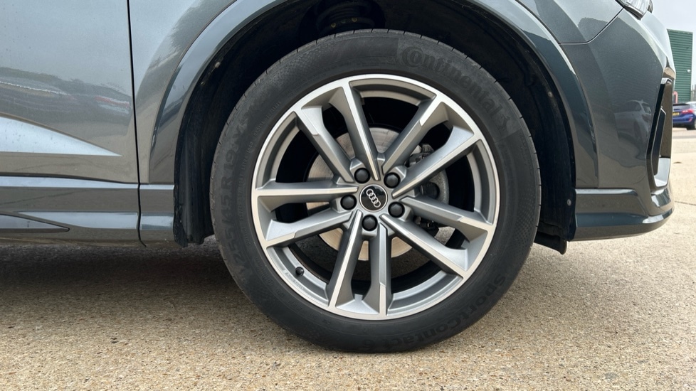 Used Audi Q3 2023 for sale - 76111999: Photo 5