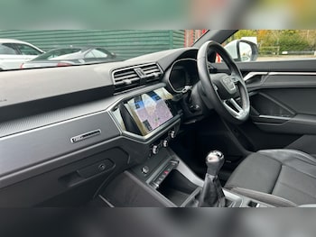 Used Audi Q3 2022 for sale - 76373019: Photo