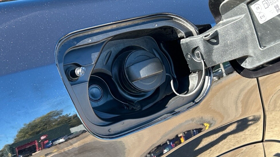 Used Audi RS Q8 2021 for sale - 76037822: Photo 22