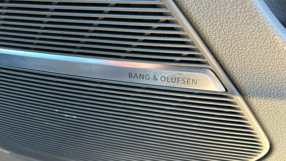 Used Audi RS Q8 2021 for sale - 76037822: Photo 32