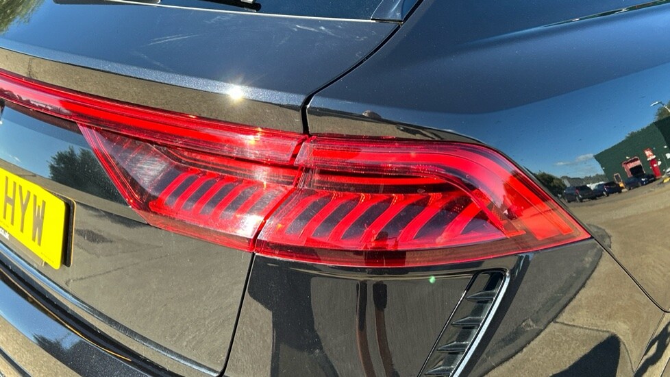 Used Audi RS Q8 2021 for sale - 76037822: Photo 33