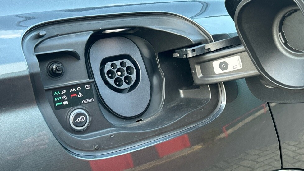 Used Audi Q6 e-tron 2025 for sale - 76873954: Photo 22