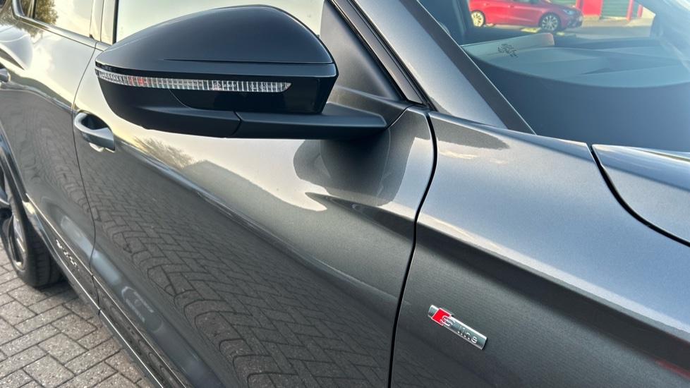 Used Audi Q6 e-tron 2025 for sale - 76873954: Photo 38