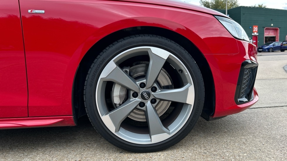 Used Audi A4 2020 for sale - 76067130: Photo 5