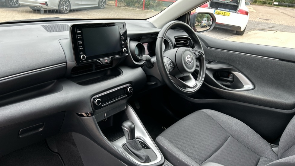 Used Toyota Yaris 2022 for sale - 76441910: Photo 10