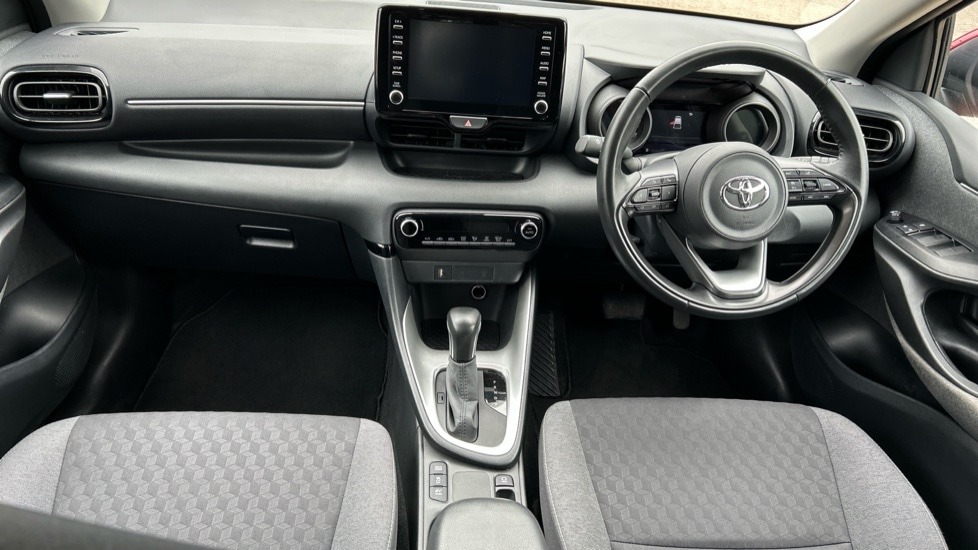 Used Toyota Yaris 2022 for sale - 76441910: Photo 11