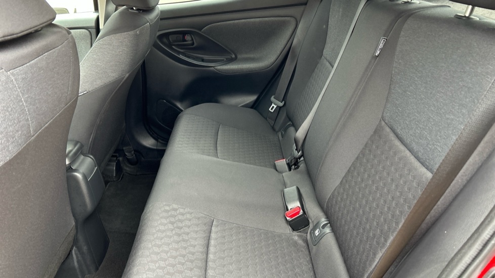 Used Toyota Yaris 2022 for sale - 76441910: Photo 14