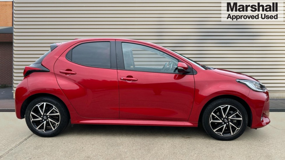 Used Toyota Yaris 2022 for sale - 76441910: Photo 2