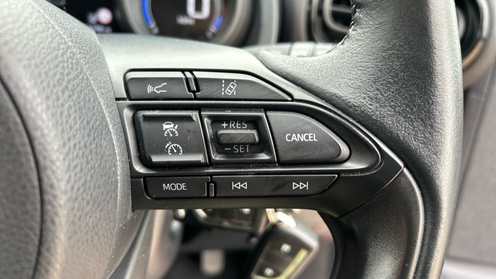 Used Toyota Yaris 2022 for sale - 76441910: Photo 22