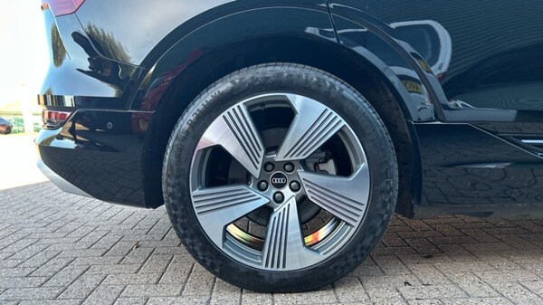 Used Audi e-tron 2021 for sale - 76007656: Photo 21