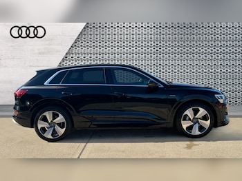 Used Audi e-tron 2021 for sale - 76007656: Photo