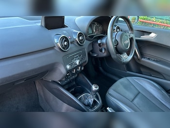 Used Audi A1 2018 for sale - 76315789: Photo