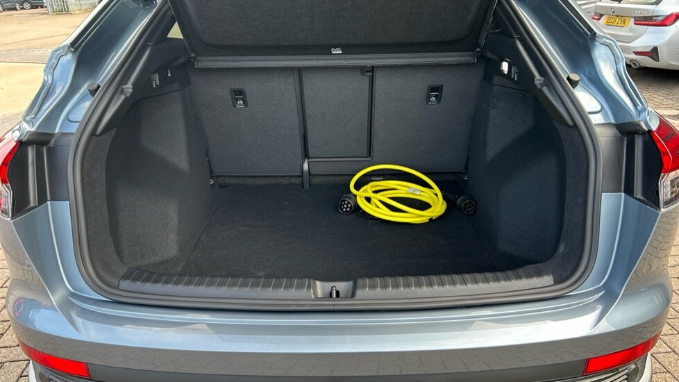 Used Audi Q4 e-tron 2025 for sale - 76597836: Photo 18