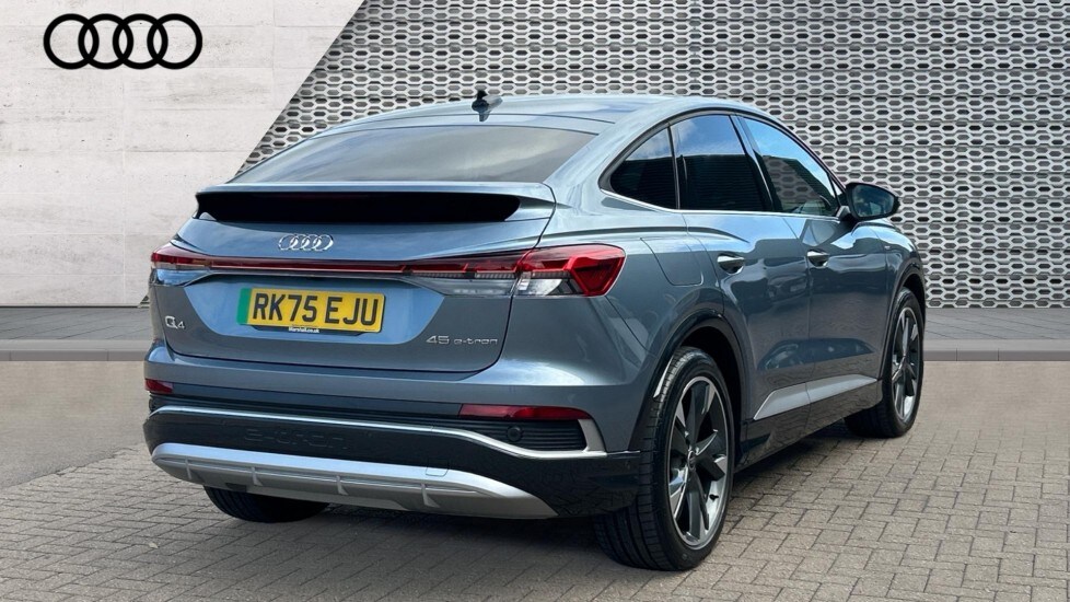 Used Audi Q4 e-tron 2025 for sale - 76597836: Photo 8