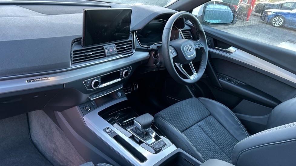 Used Audi Q5 2024 for sale - 76873251: Photo 2