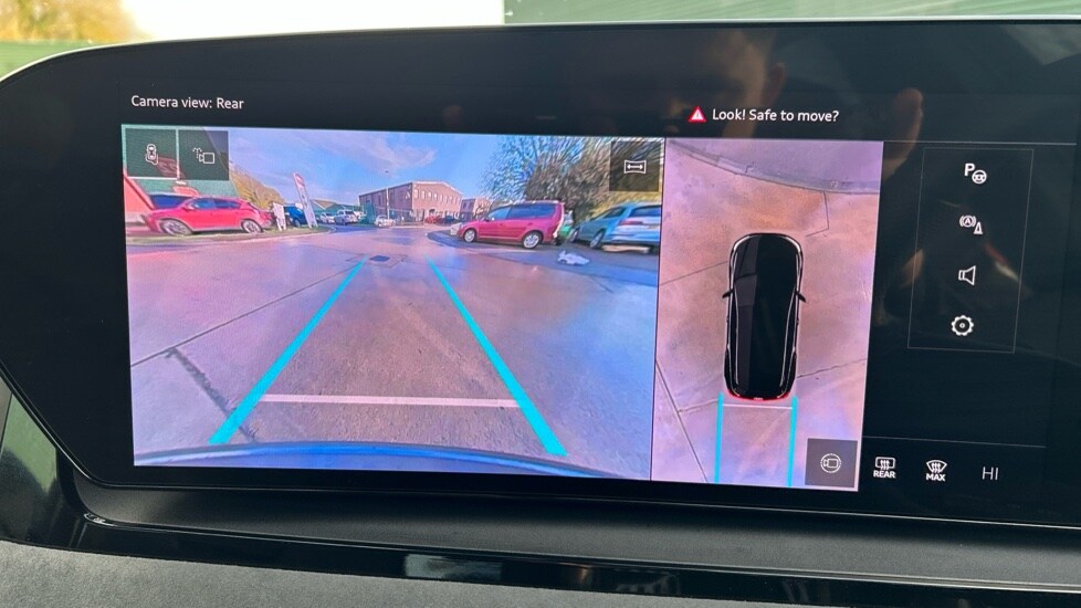 Used Audi Q6 e-tron 2025 for sale - 76623411: Photo 35