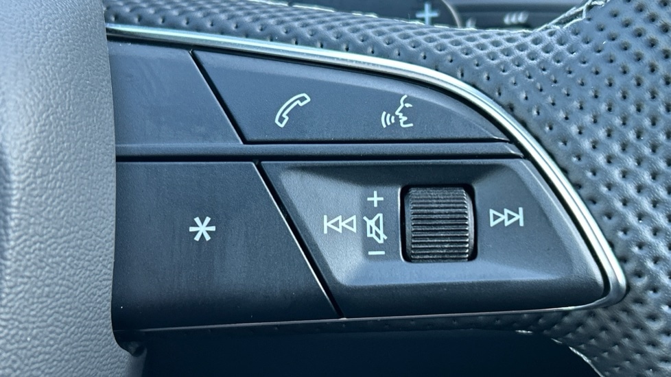 Used Audi Q8 2025 for sale - 76960204: Photo 23