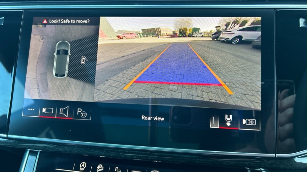 Used Audi Q8 2025 for sale - 76960204: Photo 44