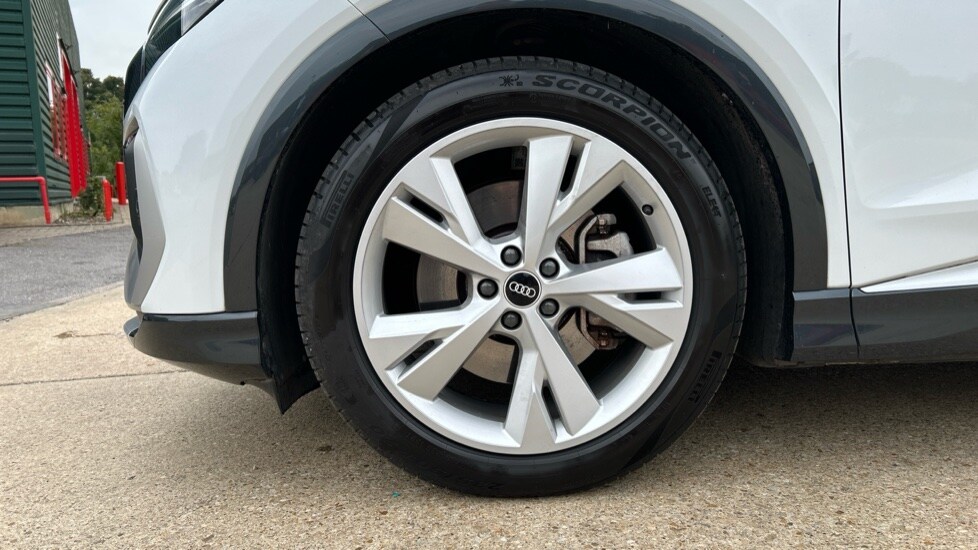 Used Audi Q4 e-tron 2021 for sale - 76459059: Photo 21