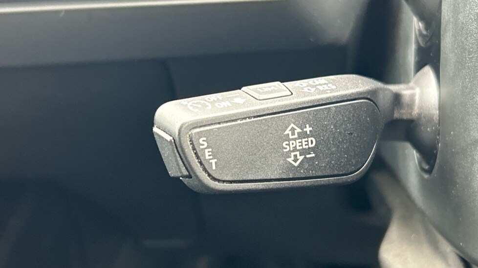 Used Audi Q4 e-tron 2021 for sale - 76459059: Photo 40