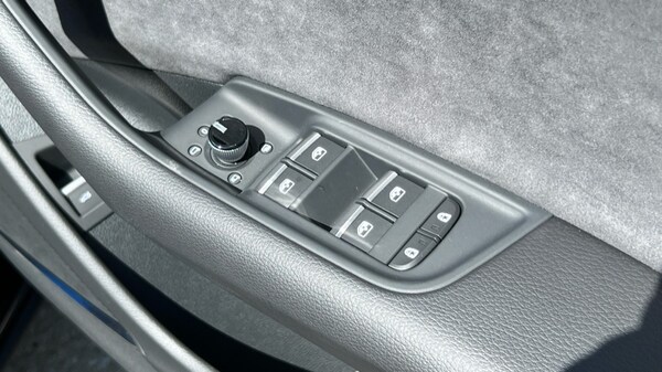 Used Audi Q8 2025 for sale - 75602816: Photo 28
