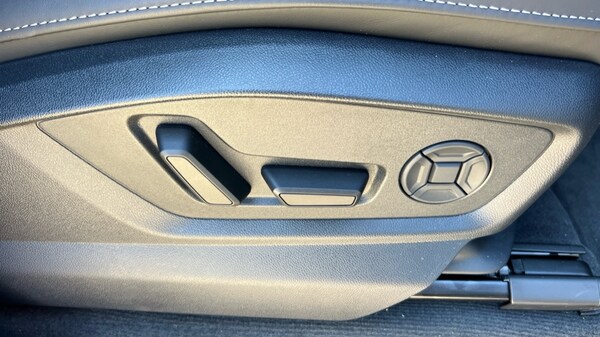 Used Audi Q8 2025 for sale - 75602816: Photo 29