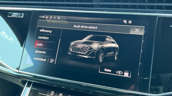 Used Audi Q8 2025 for sale - 75602816: Photo 38