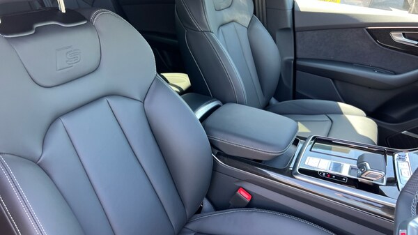 Used Audi Q8 2025 for sale - 75602816: Photo 43