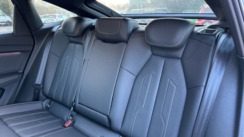 Used Audi Q4 e-tron 2025 for sale - 76874800: Photo 15