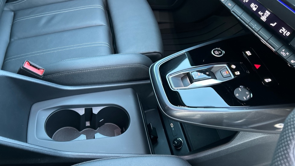 Used Audi Q4 e-tron 2025 for sale - 76874800: Photo 27