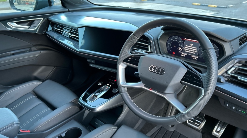 Used Audi Q4 e-tron 2025 for sale - 76874800: Photo 6
