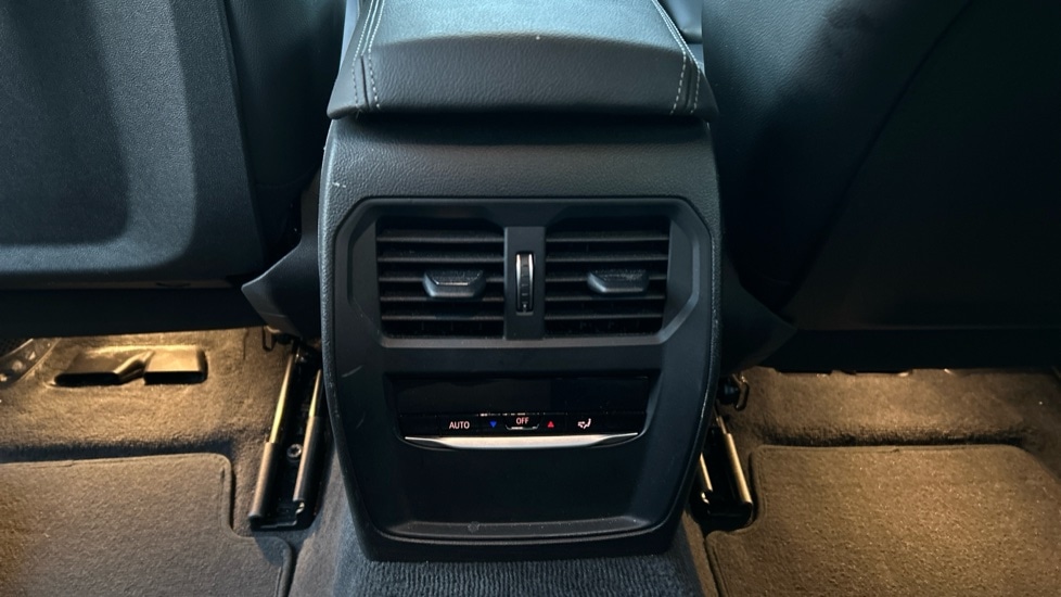 Used BMW 4 Series 2022 for sale - 76872662: Photo 32